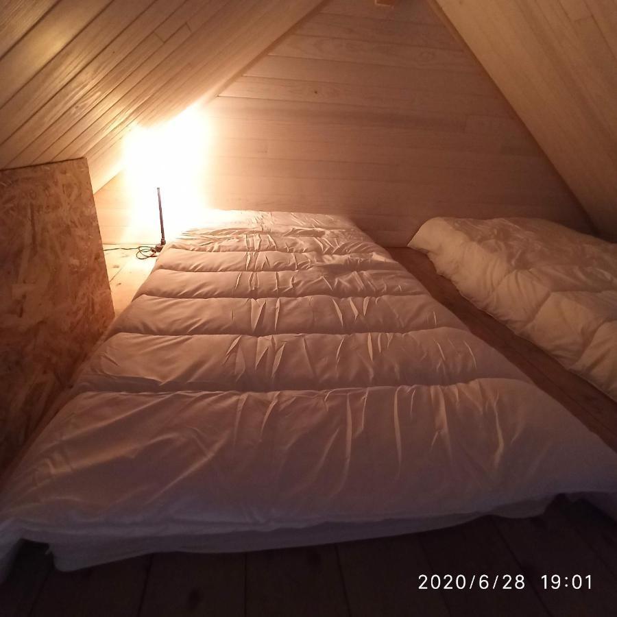 Une Tiny House à découvrir au cœur de la cité ! Contrexéville Exterior foto